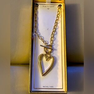 NIB True to Form Gold Heart Toggle 18”Necklace